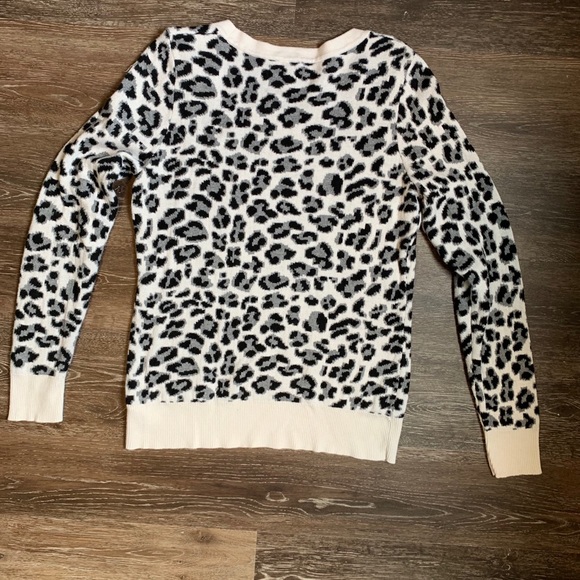 Merona Black and Cream Leopard Sweater XS - Picture 3 of 4